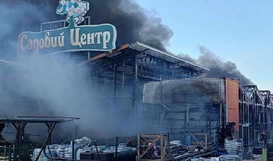 Rusya Harkiv'de mağaza vurdu