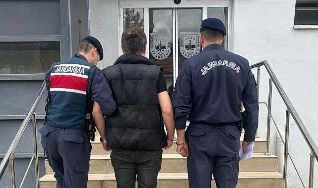 Samsun'da 11 yıl cezası olan şahsı jandarma yakaladı 