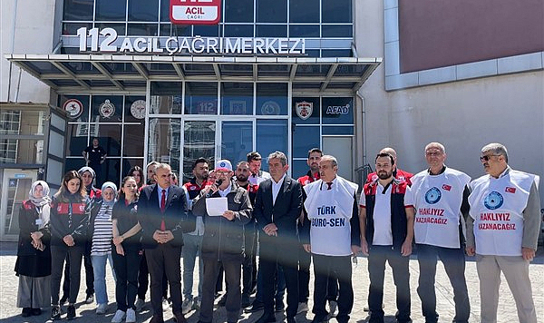 Samsun'da 112 Acil Çağrı Merkezi Çalışanları yaşadıkları sorunlara çözüm bekliyor