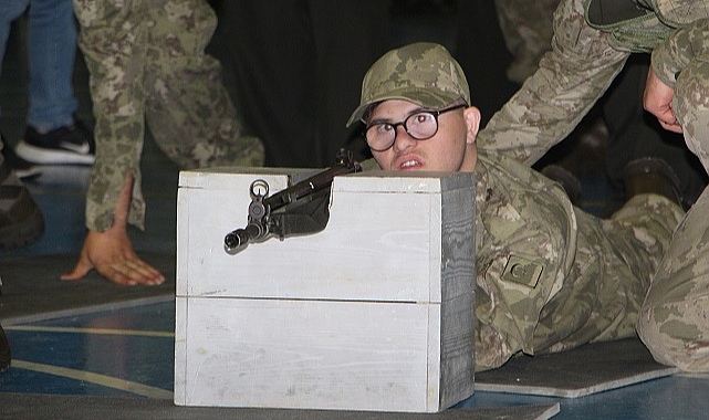 Samsun’da bir günlüğüne asker oldular