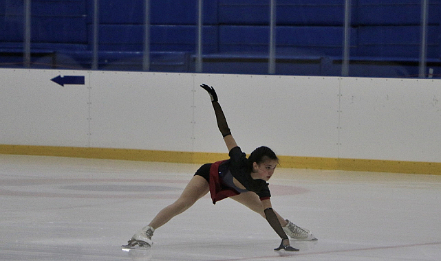 Samsun'da buzda ödüller sahiplerini buldu