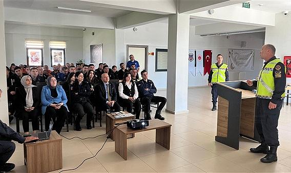 Samsun'da ceza infaz kurumunda trafik semineri   