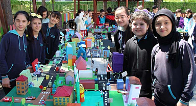 Samsun'da çocuklar geleceğin akıllı şehirlerini tasarladı