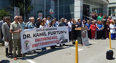 Samsun'da doktor Kamil Furtun, meslektaşları tarafından anıldı