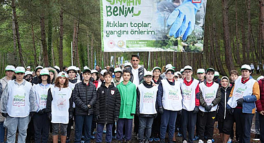 Samsun’da orman yangınlarına dikkat çekmek için çöp topladılar