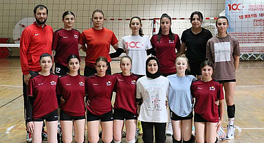 Samsun'da voleybolcu kızlar şampiyonluk peşinde