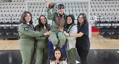 Samsun Teknokent Havacılık Lisesi Türkiye şampiyonluğu ve üçüncülüğü elde etti