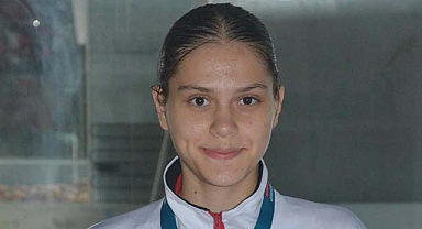 Samsunlu Azra'nın gözü altın madalyada