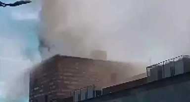 Tarihi Mısır Çarşısı'nda yangın çıktı