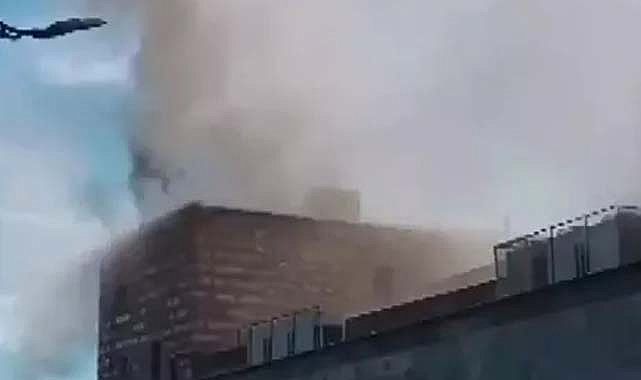 Tarihi Mısır Çarşısı'nda yangın çıktı