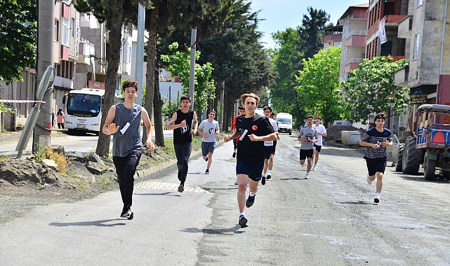 Terme’de 2024 metrelik ‘Gençlik Koşusu’ yapıldı