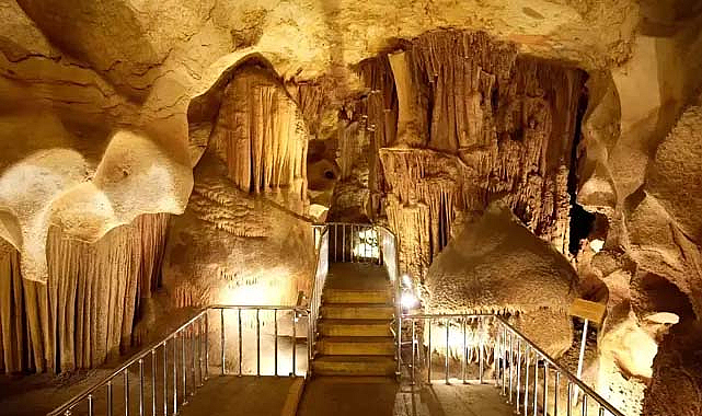 Tesadüfen bulundu turistler akın ediyor