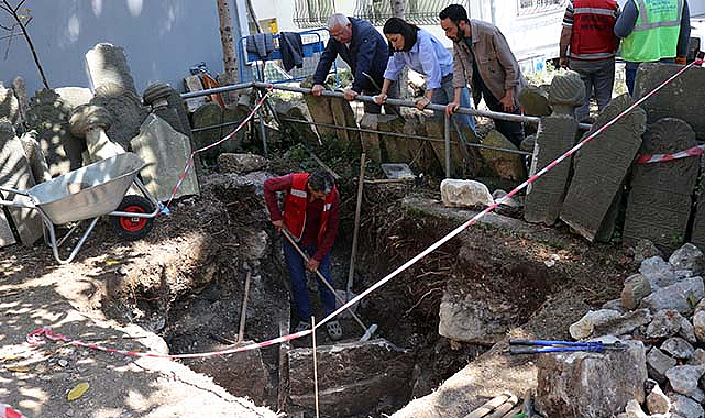 Ünye'de tarihi caminin avlusunda arkeolojik sondaj kazısına başlandı