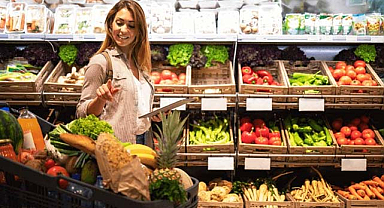 Yaz mevsiminde meyve ve sebzelerde fiyat vurgunu: Tüketiciler mağdur