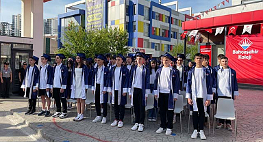 Bahçeşehir Kampüslerinde coşkulu mezuniyet