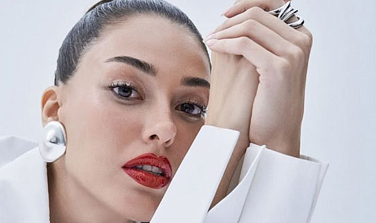 Dilan Çiçek Deniz'den aşk itirafı