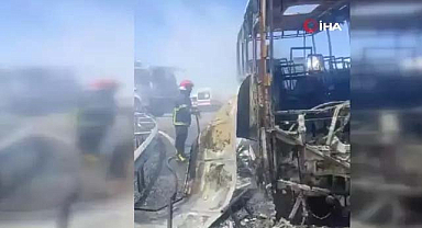 Emniyet personelini taşıyan araç yandı