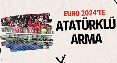 Türkiye-Gürcistan maçında tribünlerde Samsunspor bayrağı dalgalandı