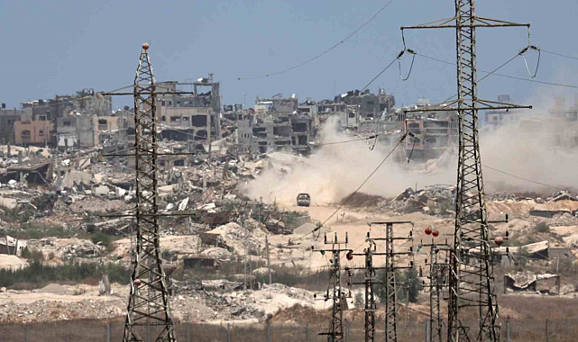 Gazze'de can kaybı 37 bin 877'ye yükseldi