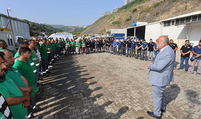 İbrahim Sandıkçı Personelle Bayramlaştı 