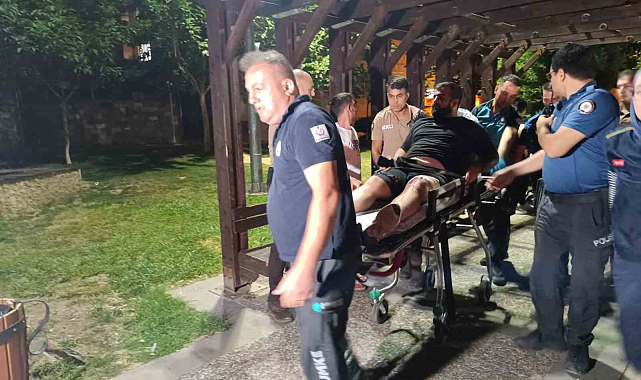 Kızların kavgasını ayırmak isterken adam bıçaklandı