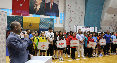 Samsun’da futsalda müsabakalar başladı