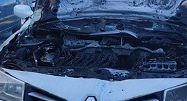 Samsun'da polis aracı yangında zarar gördü