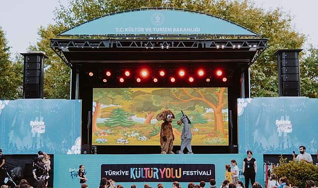 Samsun'da sanat ve kültürle dolu programlar sürüyor