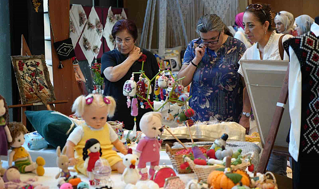 Samsun'da kadınların el emeği ürünler sergilendi