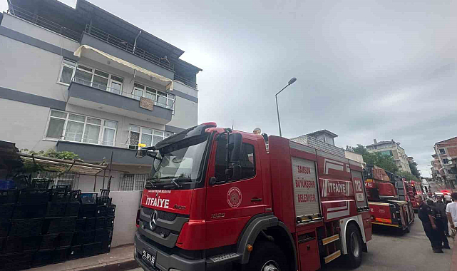 Samsun'da Reşadiye mahallesinde buzdolabı kablosu yangın çıkardı