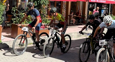 Samsunlu dağ bisikleti sporcusu Kerem Anıl altın madalya kazandı