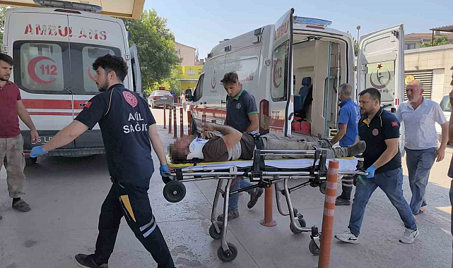 Traktör devrildi: 1'i ağır 4 orman işçisi yaralandı