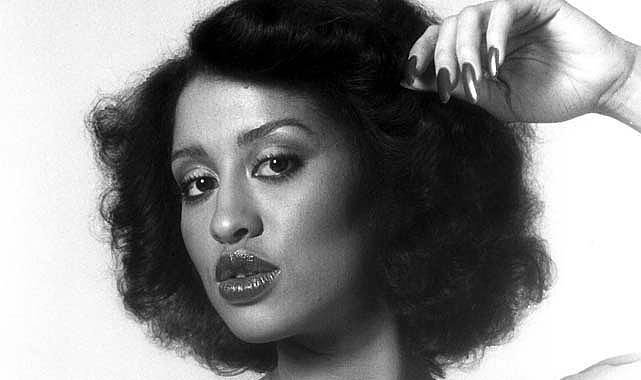 Ünlü şarkıcı Angela Bofill hayatını kaybetti! Angela Bofill kimdir?