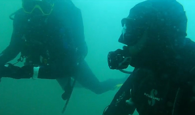 Van Gölü'nde kayıp şahıs için Samsun'dan gelen YTS cihazı umut oluyor