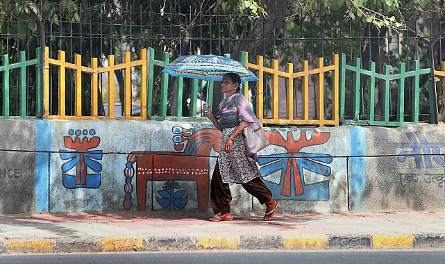 Yeni Delhi'de son 2 günde aşırı sıcaklardan 52 can kaybı
