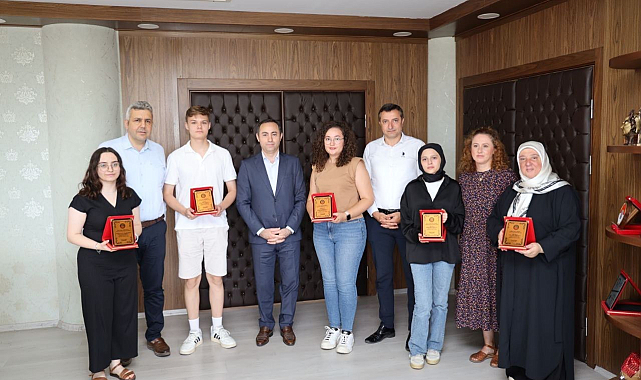 2024 YKS ve MSÜ Türkiye şampiyonları Atakum'dan