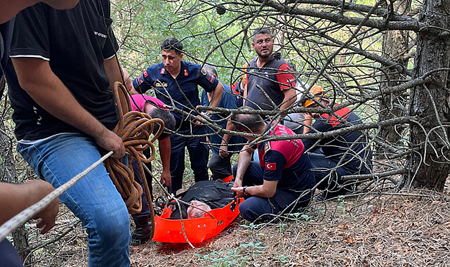 Amasya'da uçurumdan düşen yaşlı adam bir saat sonra kurtarıldı