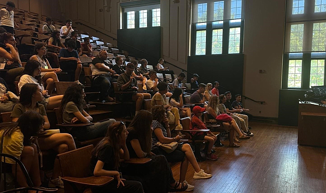 Amasyalı öğrenci ve öğretmenlerden NASA'ya bilim yolculuğu