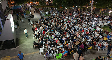 Bafra ekran başında sevindi