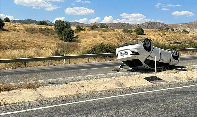 Batman'ın Kozluk ilçesinde takla atan otomobilde bulunan 3 kişi yaralandı