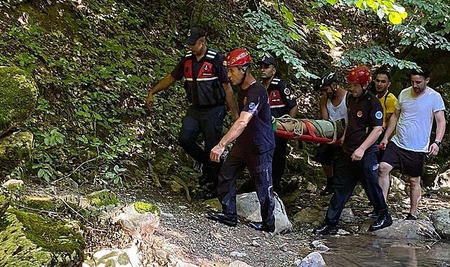 Bursa'nın İznik ilçesinde 40 yaşındaki kadın fotoğraf çektirmek isterken canından oluyordu