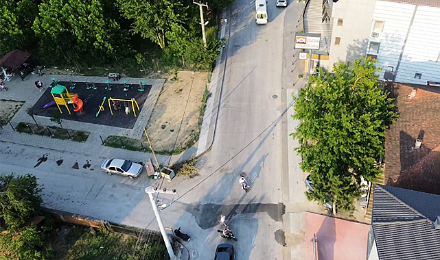  Düzce’de kuşlar bir mahalleyi elektriksiz bıraktı