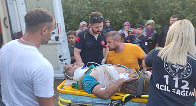 Düzce’nin Cumayeri ilçesinde fındık bahçesinde tırpan yapan M.K. kendini bir anda uçurumda buldu