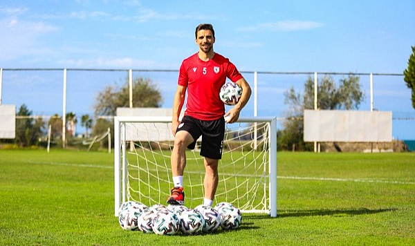 Eski Samsunsporlu futbolcuya Sakaryaspor talip