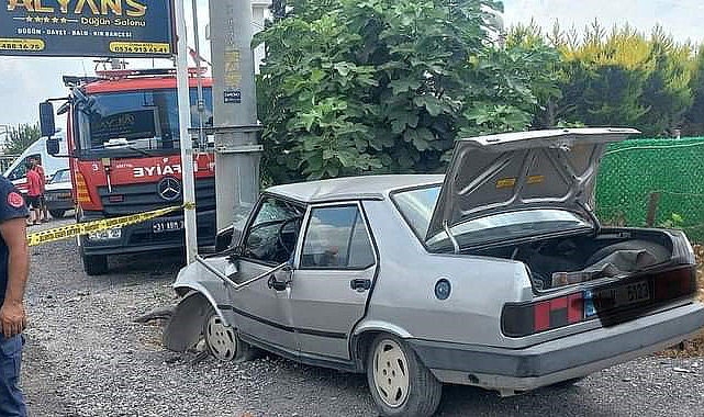 Hatay'da otomobiliyle aydınlatma direğine çarpan Musa Aslan öldü