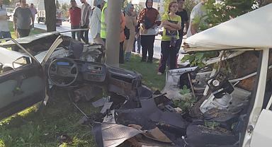 Kahramanmaraş'ta feci kazada otomobil ikiye bölündü! 1 kişi hayatını kaybetti