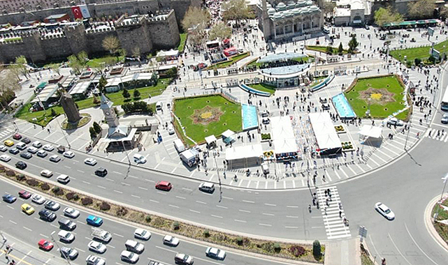 Kayseri'de Sarıoğlan ve Yahyalı ilçelerinde 3 deprem oldu