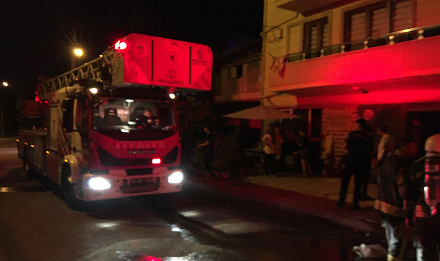 Kocaeli’nin Körfez ilçesinde kereste atölyesinde yangın çıktı