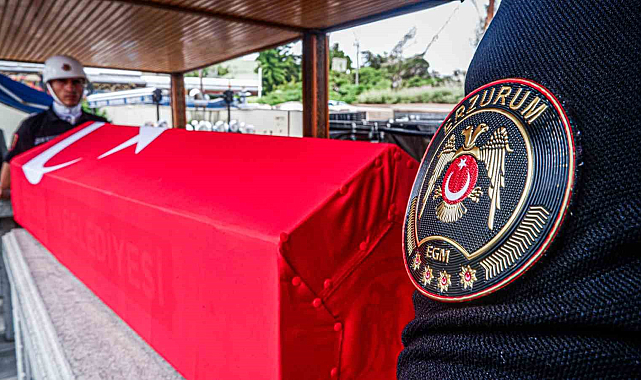 Komiser ve annesi son yolculuğuna dualarla uğurlandı