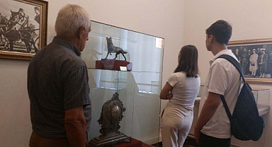 Merih Demiral’a ceza sonrası Samsun'da bozkurt heykeline büyük ilgi